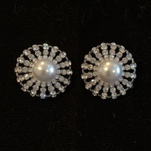 🆕🔥Crystals Vintage Pearl Crystal ClipOn Earrings